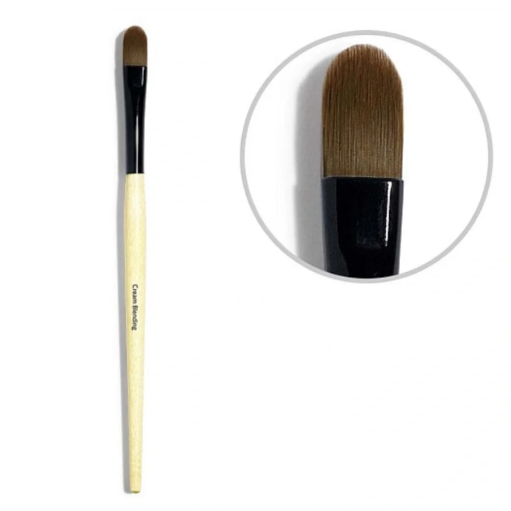 Bobbi Brown Concealer Blending Brush